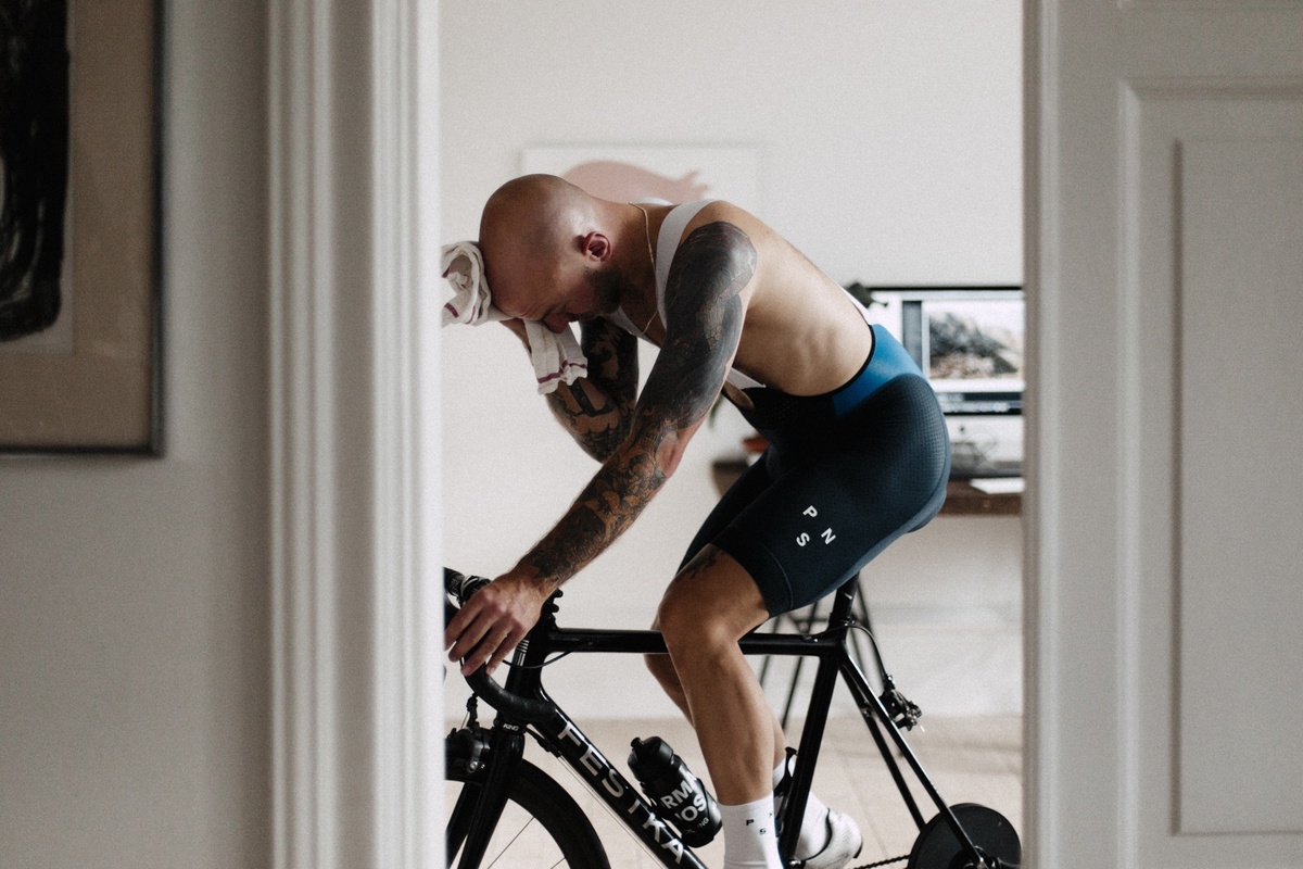 First Look: Wahoo Fitness Standing Desk for Cyclists