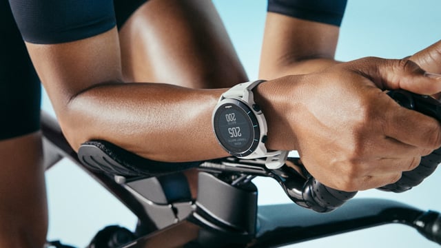 ELEMNT RIVAL Multisport GPS Watch